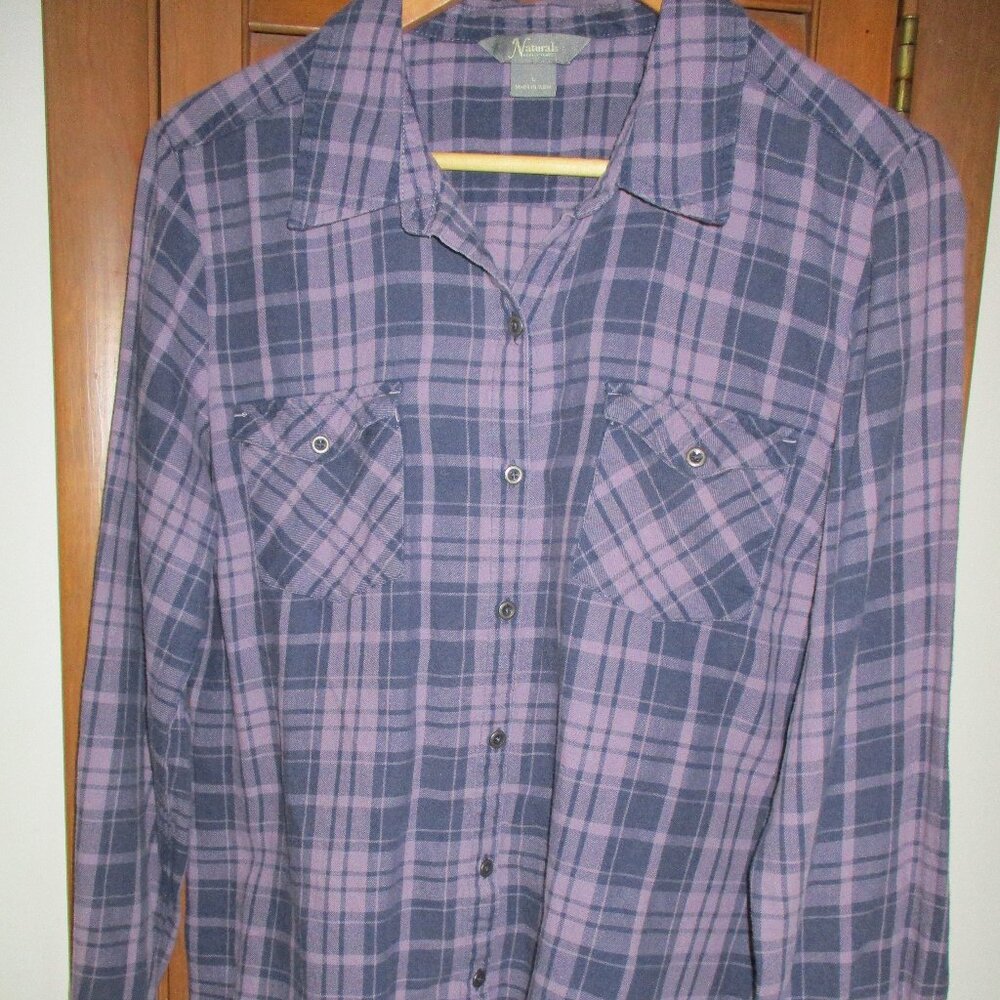 Women's Natural Reflections plaid shirt. Long Sleeve. Size large.